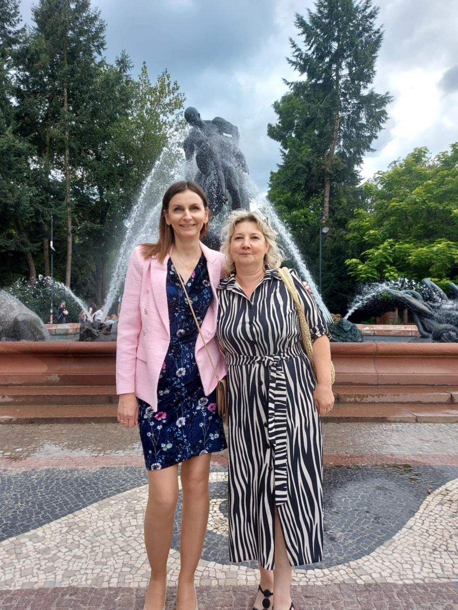 Zdjęcie: Panie Renata Kasprowiak i Katarzyna Piasecka-Kowalik nauczycielami dyplomowanymi